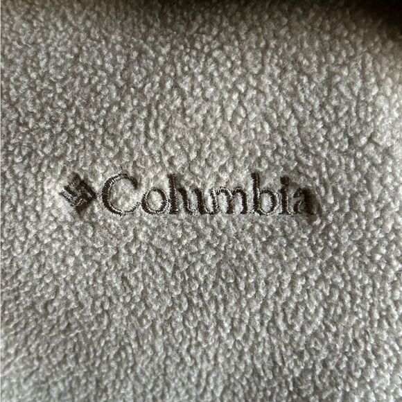 NWOT … COLUMBIA “Size: M” Fleece Vest - Picture 3 of 4